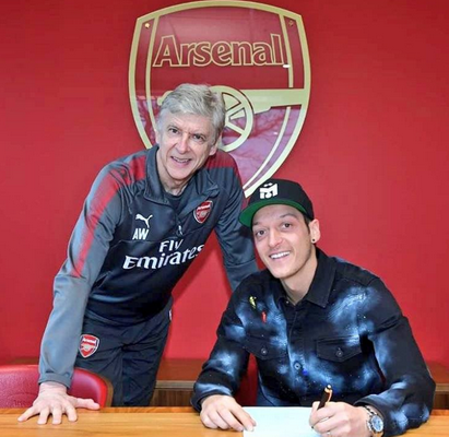 Terza Maglia Arsenal Mesut Özil Terza Maglia Arsenal Mesut Özil